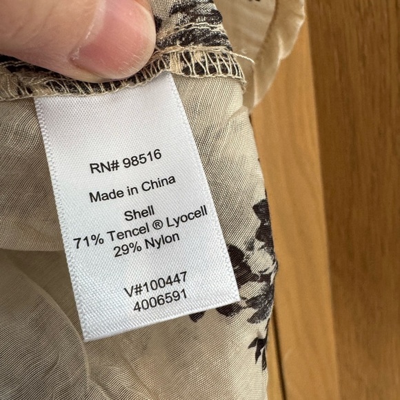 NWT Coldwater Creek Extended Size Tonal Printed Shirt / Snap Close / 18 - Picture 13 of 14